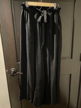 High-Waist Tie-Waist EXTRA  Wide Leg Pants - Black